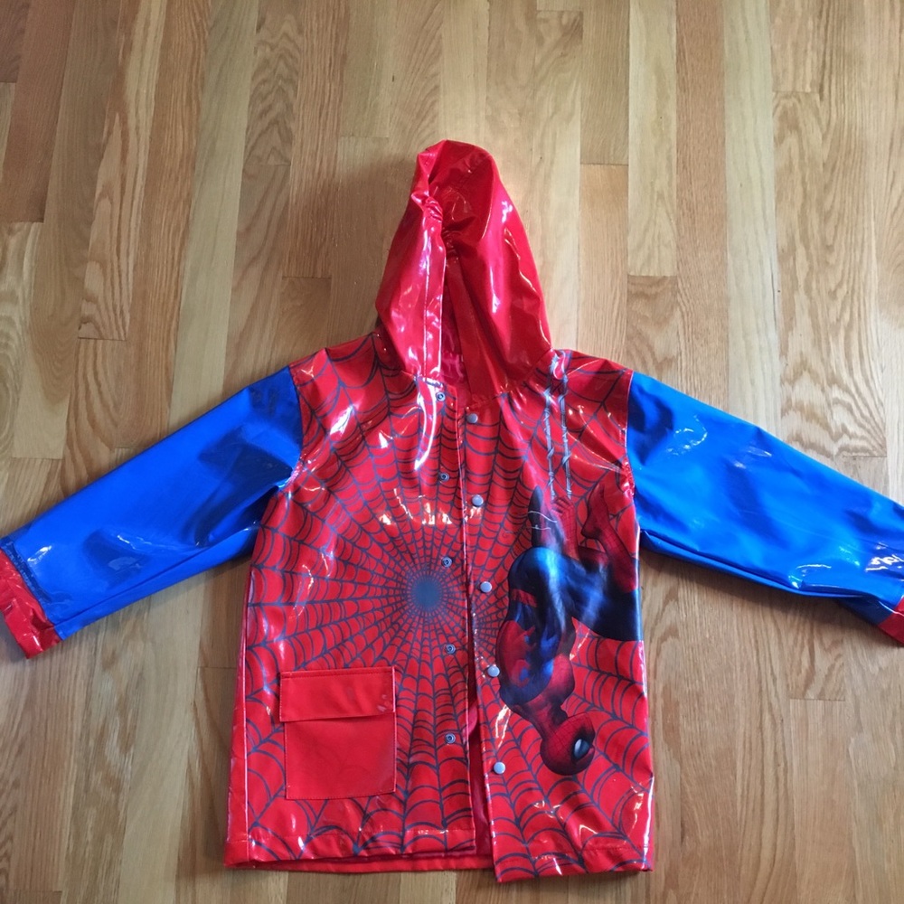 Kids Marvel Spider-Man raincoat size 5-6 like new